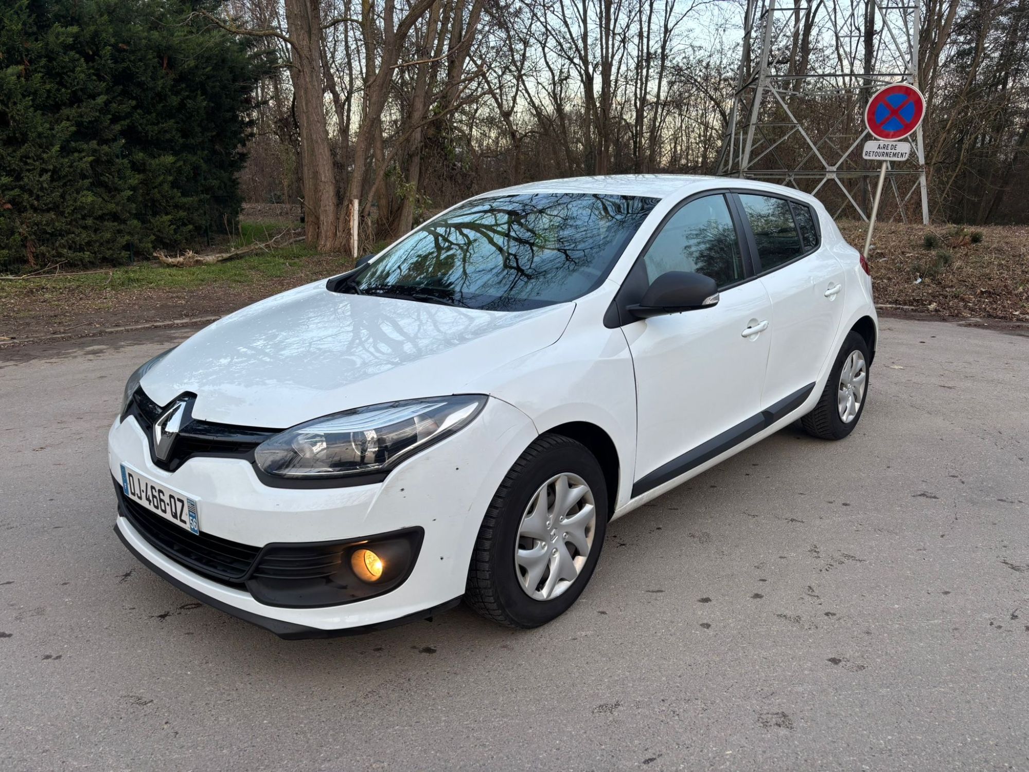 842F982C 9616 4FB0 AFB3 830469FD16AC | Garage Leader RENAULT MEGANE 1.5 dCi 95 – 2 places – 2014 Saint-Dié-des-Vosges