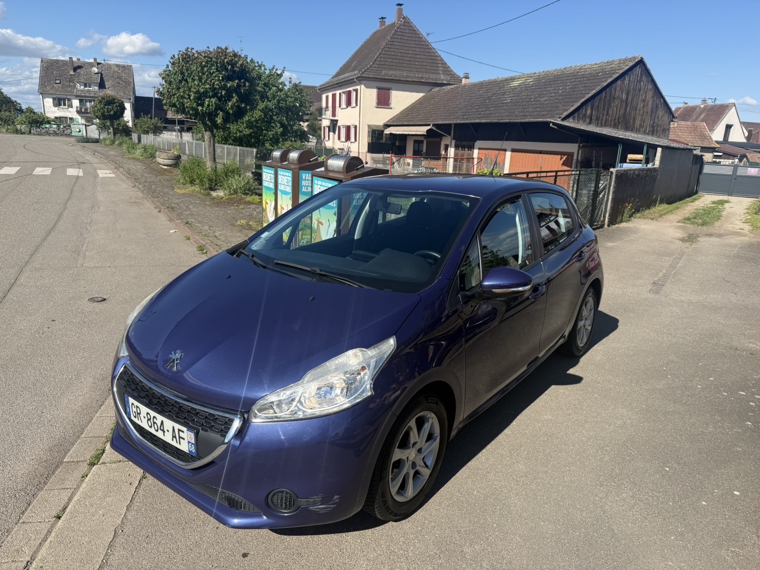 PEUGEOT 208 1.2 VTi 82 CV Cernay